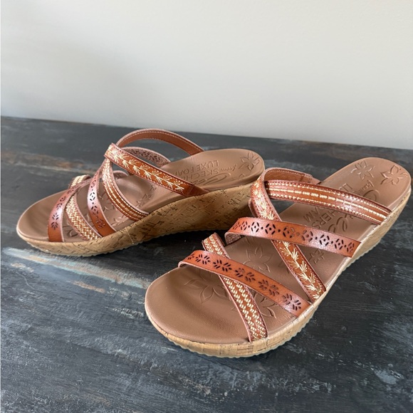 Skechers Shoes - Women's Brown sketchers Wedge Sandals worn once sz 7.5